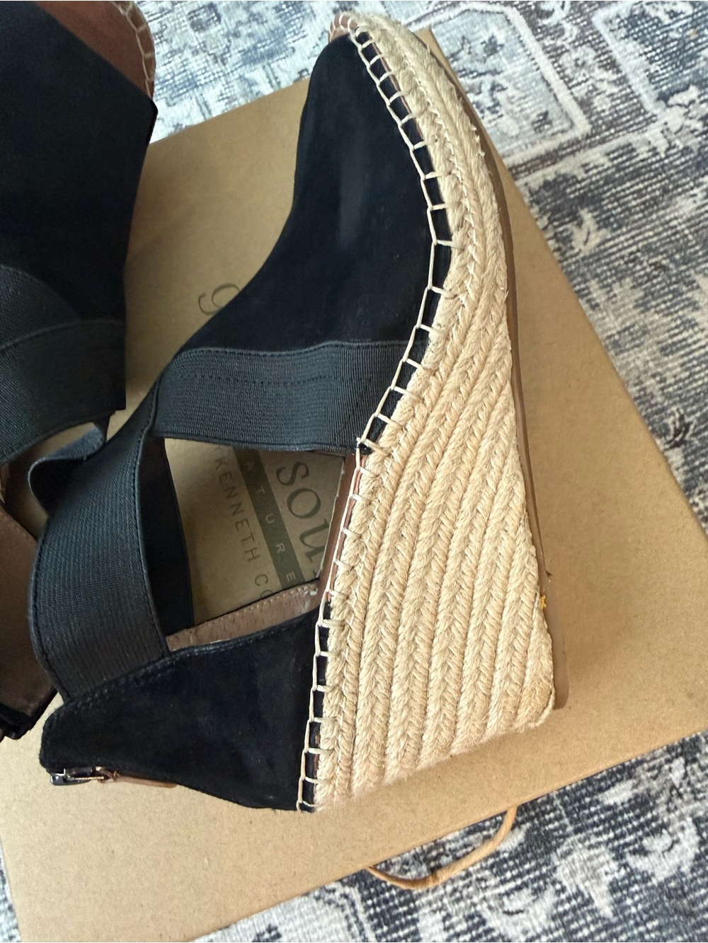 • Gentle Souls/Kenneth Cole • Colleen Cross Elastic Strap Wedge • Black • 9M - Picture 12 of 16